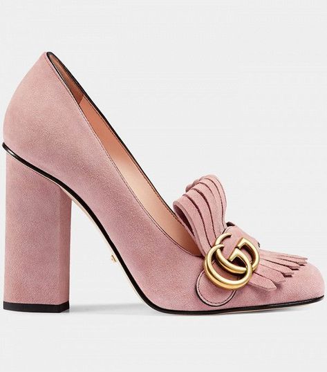 The Secret to Wearing High Heels Without Any Pain! #fashion #heels Gucci Footwear, Shoes Pumps Heels, Heels Gucci, Gucci Pumps, Gucci Boots, Gucci Pink, Shoes Hack, Shoes Gucci, Fancy Shoes