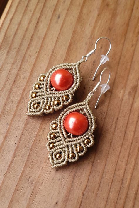 Micro-macrame earrings with big coral pearl and bronze seed beads, khaki color Warm And Cold Colors, Diy Macrame Earrings, Micro Macrame Tutorial, Cold Colors, Macrame Owl, Crochet Earrings Pattern, Wrist Jewelry, Fabric Earrings, Fiber Jewelry