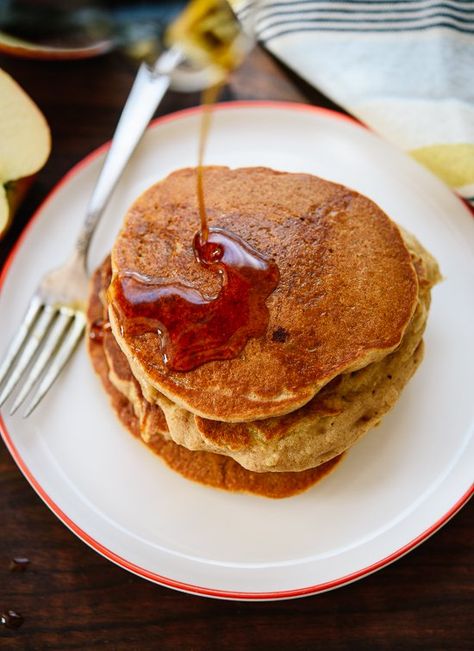 Apple oat pancakes recipe - cookieandkate.com Apple Oat Pancakes, Apple Oatmeal Pancakes, Oat Pancakes Recipe, Oat Pancake Recipe, Oatmeal Pancakes Recipe, Apple Cinnamon Pancakes, Cookie And Kate, Pancakes Breakfast, Cinnamon Pancakes