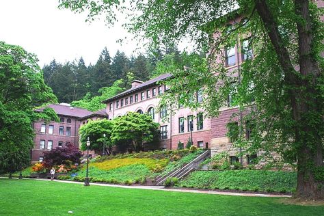 Western Washington University, Student Housing, Western Washington, Washington University, University Admissions, Student House, University Of Colorado, Top Colleges, York University