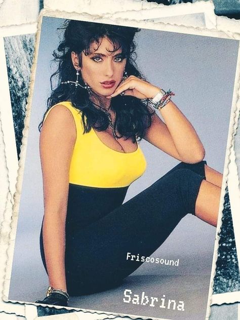 Sabrina Salerno, Vintage Everyday, Italian Women, Sandra Bullock, Salma Hayek, Vintage Models, Genoa, Hottest Celebrities, Pop Star