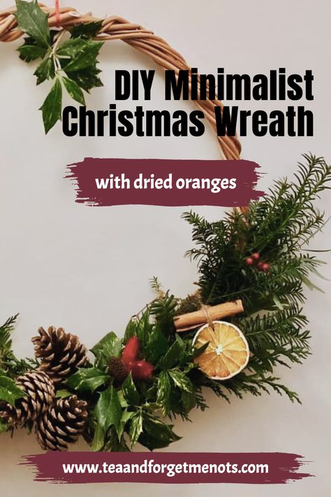 DIY Minimalist Christmas Wreath with Dried Oranges Diy Pine Wreath, Wreath With Dried Oranges, Minimalist Christmas Wreath, Dehydrated Orange Slices, Diy Christmas Wreath, Wall Christmas Tree, Homemade Wreaths, Traditional Holiday Decor, Christmas Wreaths Diy Easy