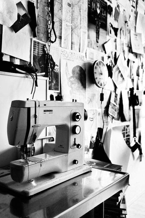 Sewing Machines Aesthetic, Sewing Fashion Aesthetic, Fashion Work Aesthetic, Aesthetic Sewing Machine, Sewing Aesthetic Photography, Sewing Machine Aesthetic, Sewing Aesthetics, Fashion School Aesthetic, Fashion Designer Lifestyle