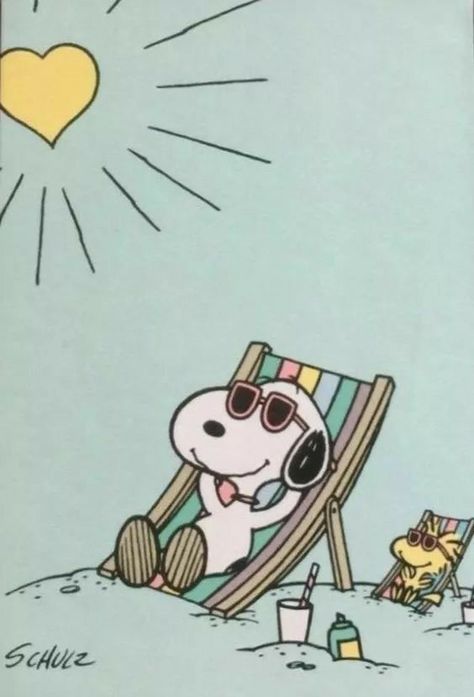 Almost Summer Snoopy And Woodstock Summer, Snoopy Beach Wallpaper, Snoopy And Peanut, Snoopy At The Beach, Snoopy Laying Down, Snoopy Vacation, Beach Snoopy, Relax Cartoon, Woodstock Cartoon