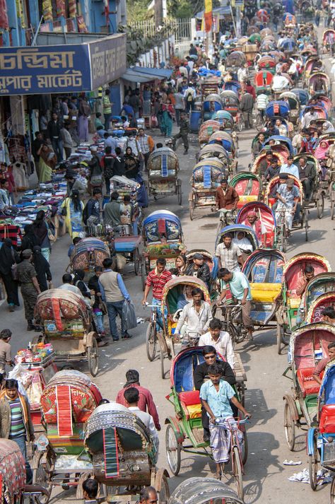 Bangladesh Village Photography, Bangladesh Dhaka City, Bangladesh Culture, Bangladesh Architecture, Bangladesh City, Bangladesh Aesthetic, Travel Bangladesh, Bangladesh Photography, Old Dhaka