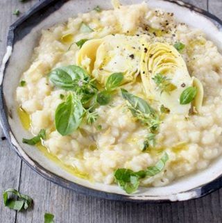 Artichoke Lemon Risotto Recipe Lemon Risotto Recipes, Basil Risotto, Artichoke Heart Recipes, Leek Risotto, Lemon Risotto, Seafood Risotto, Organic Cooking, Rustic Bowl, Butternut Squash Risotto