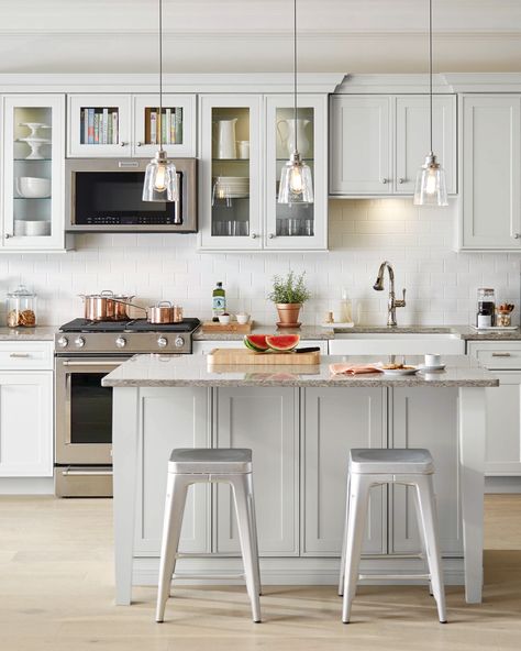 Kitchen Set Classic, Kitchen Cabinet Trends, Light Gray Cabinets, Серая Кухня, Classic Kitchen, Grey Kitchen Cabinets, Kitchen Trends, Grey Kitchen, Ikea Kitchen