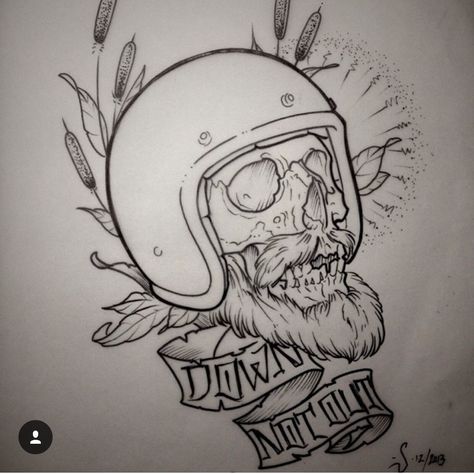 Skull Helmet Tattoo, Biker Tattoos Designs, American Traditional Sleeve, Racer Helmet, Old School Design, Motorcycle Tattoo, Helmet Tattoo, Skull Reference, Sketches Ideas