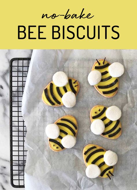 Buzzy bee biscuits to make a great afternoon tea - inspired by our sweet bee print hats. These are just decorated Milk Arrowroot biscuits so no baking required. #kidsinthekitchen #schoolholidays #nobake #cookie Arrowroot Cookies, Arrowroot Biscuits, Biscuit Decoration, Bee Cookies, Iced Biscuits, Food Art For Kids, Edible Crafts, Biscuits Easy, Kids Party Food