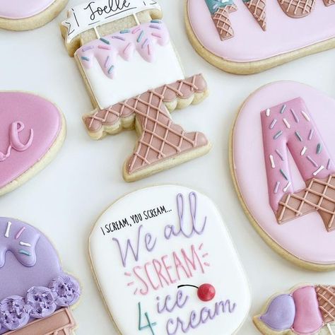 Leah Durso on Instagram: "I scream, you scream…we all scream FOUR ice cream 🍦 This is still one of my all time favorite sets I’ve made! Ice cream sets have my heart 🫶🏼" Ice Cream Party Cake, 4de Verjaardag, Vintage Oven, Ice Cream Birthday Cake, Ice Cream Set, Ice Cream Birthday Party, Kids Themed Birthday Parties, Ice Cream Birthday, Special Place In My Heart