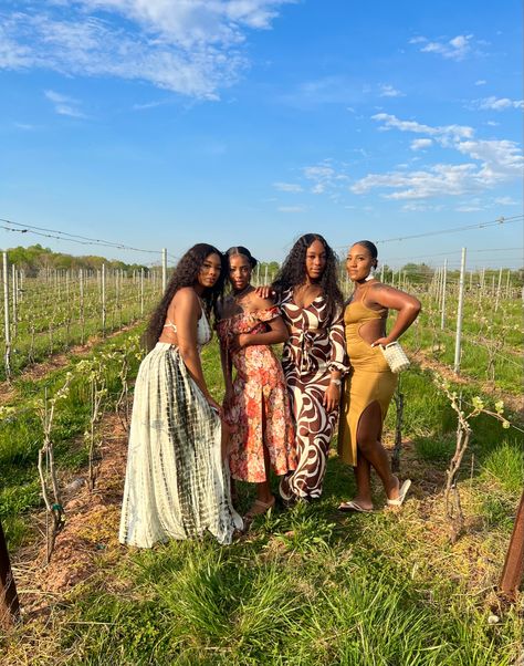 Vineyard Outfit Summer Black Women, Winery Looks For Black Women, Black Women Winery Outfits, Wine Vineyard Outfit Black Women, Winery Black Women, Napa Valley Black Women, Wine Tasting Black Women, Vineyard Outfit Black Women, Napa Wine Tasting Outfit Fall