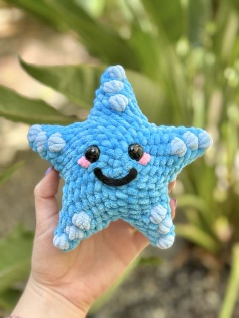 Crochet Adorable Starfish – FREE CROCHET PATTERN — Craftorator Starfish Crochet Pattern Free, Starfish Crochet, Crochet Starfish, Crochet Mens Scarf, Crochet Men, Extra Yarn, Kids Scarf, Star Fish, Fish Patterns