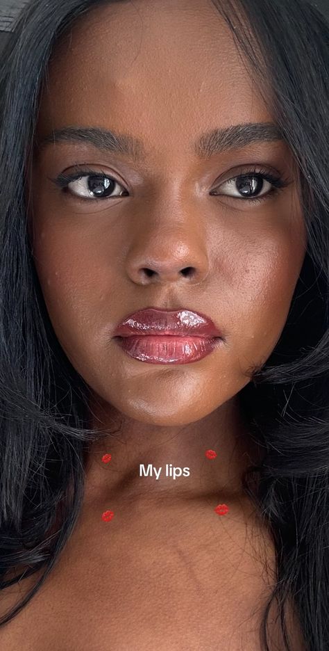 The perfect lips Keyhole Lips, Matte Lip Combo, Wide Lips, Red Lip Combo, Lips Shape, Lip Combos, Lip Combo, Lip Contouring, Lip Shapes