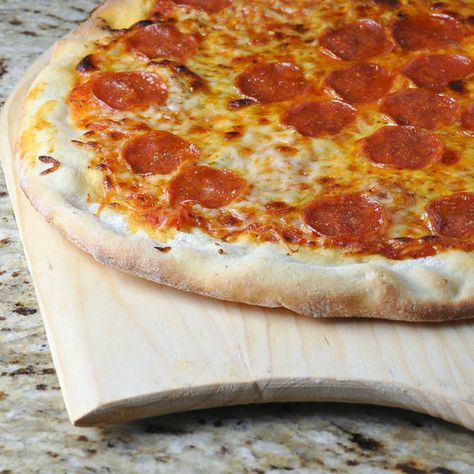 Semolina Pizza Dough, Pizza Dough Ingredients, Nutella Pizza, Naan Pizza, French Bread Pizza, Best Pizza Dough, Homemade Pizza Dough, Flat Bread, Deep Dish Pizza