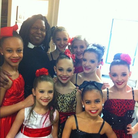 The Last Text Dance Moms, Dance Moms The Last Text, Dance Moms Group Photos, Dance Moms Icons, Dance Moms Photos, Aldc Rares, Dance Moms Season 3, Dance Moms Group Dances, Dance Moms Clips