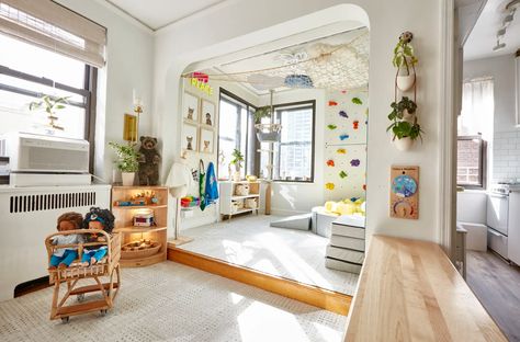 Small Kids Playroom Ideas, Dutch Apartment, Small Kids Playroom, Small Kids Playrooms, Kids Playroom Ideas, Playroom/living Room, Small Playroom, Living Room Playroom, Toddler Playroom