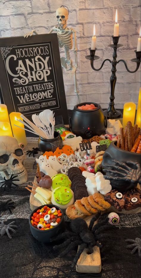 Chocolate Cauldron, Hocus Pocus Party, Hocus Pocus 2, Halloween Movie Night, Spooky Food, 18th Bday, Holiday Inspo, Fall Fest, Halloween Food For Party