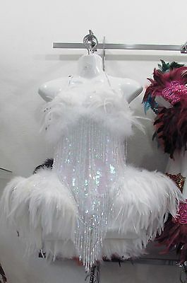 Bead Feather leotard. Custom designs available -- just send us your design. Showgirl Costume, Vegas Showgirl, Burlesque Costumes, Burlesque Costume, Leotard Bodysuit, Feather Decor, Pink Feathers, Craft Wedding, Drag Queens