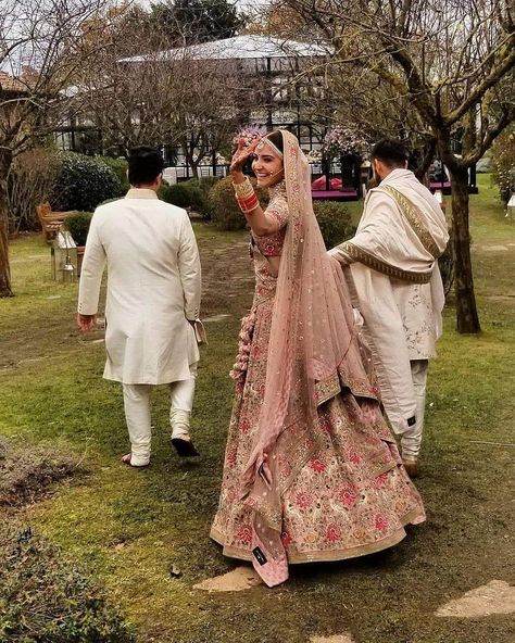 Anushka Sharma Looked Royal in Pink Floral Lehenga By Sabyasachi Virushka Wedding, Virat Anushka, Wedding December, Anushka Sharma And Virat, Virat Kohli And Anushka, Virat And Anushka, Sabyasachi Lehenga, Floral Lehenga, Indian Princess