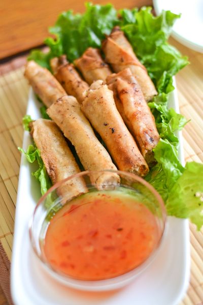 Lumpiang shanghai is a type of Filipino spring roll that uses ground pork as the main ingredient. This dish is popular to serve in any Filipino party. Filipino Party, Lumpiang Shanghai, Pork Spring Rolls, Spring Roll Pastry, Lumpia Recipe, Spring Roll, Peanut Sauce, Asian Cooking, Filipino Recipes