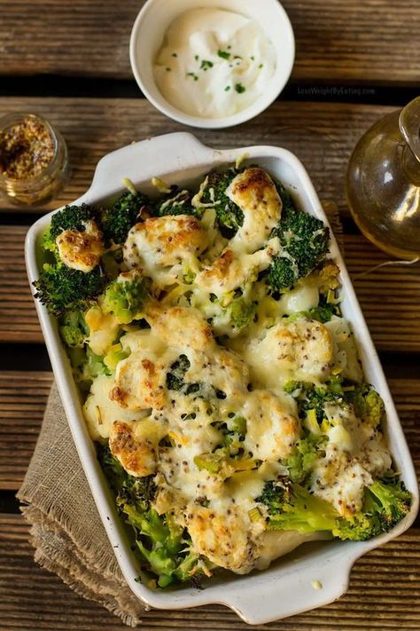 Healthy Cauliflower and Broccoli Casserole Cauliflower And Broccoli Casserole, Broccoli Cauliflower Bake, Comfort Food Recipes Casseroles, Broccoli Cauliflower Casserole, Pasta Con Broccoli, Cauliflower And Broccoli, Cauliflower Casserole Recipes, Low Calorie Vegetables, Vegetable Casserole Recipes