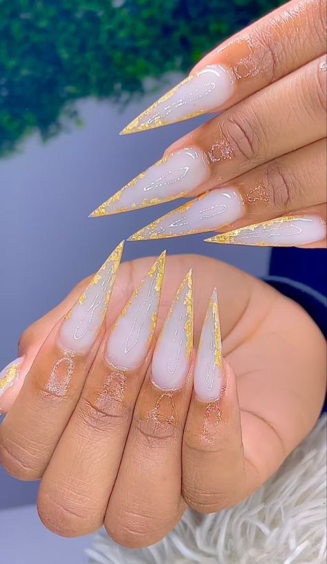 Milky White Stiletto Nails, Stiletto Nails Designs Unique, Staleto Nails, Stiletto Acrylic Nails, Gold Stiletto Nails, White Stiletto Nails, Acrylic Nails Stiletto, Pink Tip Nails, Stilleto Nails Designs