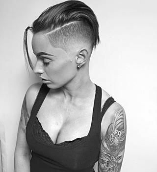 Opinions of her look? Kort Bob, Punk Hair, Best Short Haircuts, Penteado Cabelo Curto, Beautiful Shorts, Hair Color And Cut, Undercut Hairstyles, Short Hairstyle, Trending Haircuts