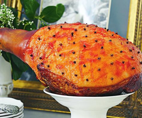 In many households Christmas is not complete without a perfectly glazed ham, this one uses marmalade for sweetnes and shine. Marmalade Glazed Ham, Xmas Ham, Orange Glazed Ham, Christmas Ham Recipes, Whole Ham, Ham Glaze Recipe, Christmas Ham, Glazed Ham, Ham Recipe