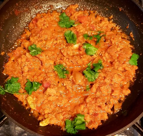 Soya Granules Curry/Soya Kheema Curry Beef Stew With Beer, Vegetarian Indian Food, Cooking Tomatoes, Vegetarian Indian, Beef Stew Recipe, Chicken Livers, Indian Food Recipes Vegetarian, Beef Stew, Garam Masala