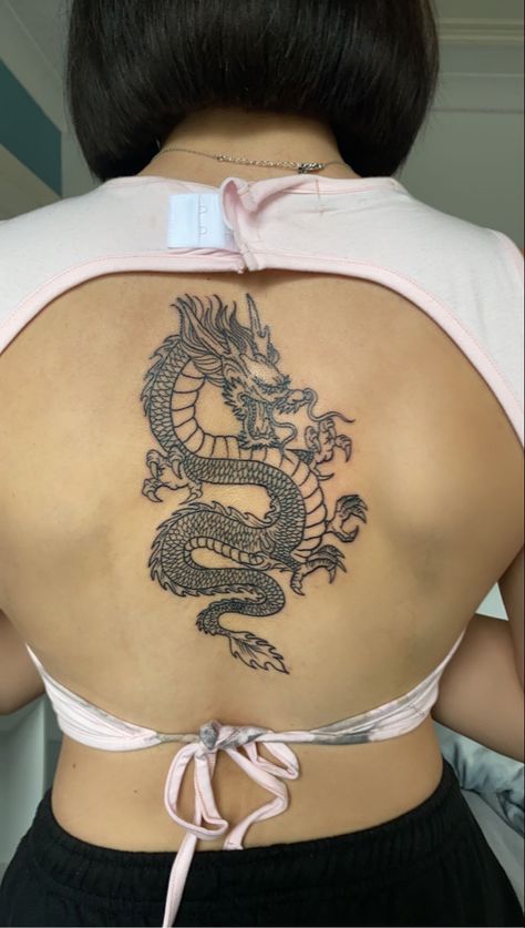 Back dragon tattoo female Dragon Tattoo Female, Dragon Tattoo Placement, Back Dragon Tattoo, Pinky Tattoo, Back Tats, Tattoo Female, Dragon Tattoo For Women, Bull Tattoos, 25k Followers