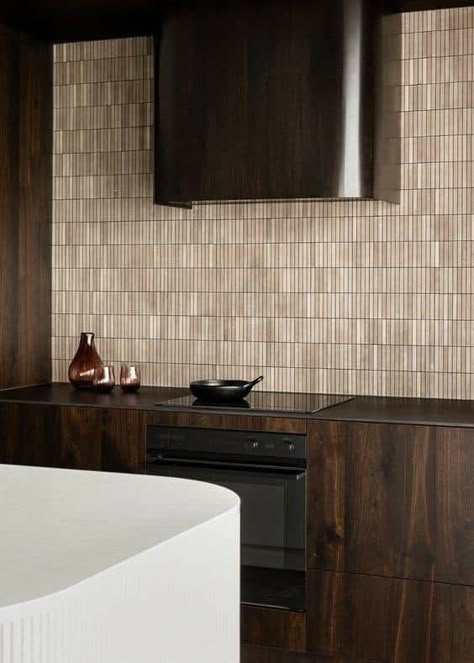 Design Blogs, Classic Kitchen, Elegant Kitchens, Tile Backsplash, Interior Design Kitchen, Kitchen Renovation, A Kitchen, Kitchen Inspirations, Kitchen Interior