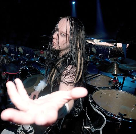 Jonathan Davis And Joey Jordison, Joey Jordison Lockscreen, Joey Jordison Not Mask, Joey Jordison Iowa Mask, Joey Jordison Photoshoot, Joey Jordison Playing Drums, Joey Jordison Without Mask, Joey Jordison Makeup, Joey Jordison Funny Pics