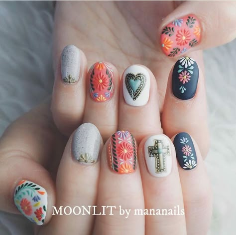 Church Nails, Manicure Tutorials, Nail Place, Mexican Embroidery, Crazy Nails, Nail Studio, Autumn Nails, Floral Nails, Us Nails