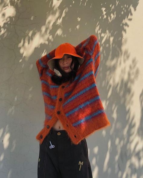 Samutaro on Instagram: “A Look at Marni’s Psychedelic Mohair Sweaters Mohair sweaters have always had a special place in menswear. While it’s origins lay in retro…” Flannel Fashion, Pull Oversize, Mode Inspo, 가을 패션, Fashion Fits, Mode Inspiration, Look Cool, Daily Outfits, Look Fashion