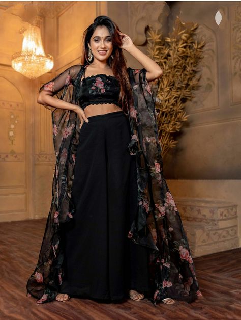 Plazo Outfits, Crop Top Outfits Indian, Crop Top Palazzo, Plazo Dress, Top And Plazo, Nykaa Fashion, Crop Top Lehenga, Ethnic Gown, Shrug For Dresses