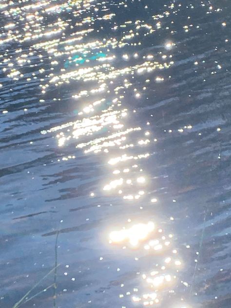 Water - sunshine - aesthetic Sparkly Water, Shimmering Water, Pretty Water, Jelly Art, Sea Aesthetic, Painting References, Water Aesthetic, Water Photography, Shiny Things