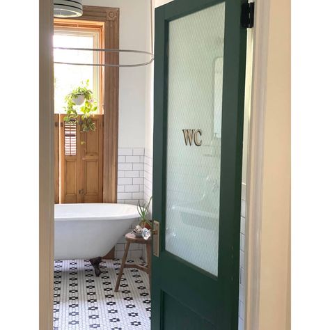 Brownstone Bathroom, California Minimalist, Brownstone Boys, Kitchen Cabinets Design Layout, Wc Door, Dutch Colonial Revival, Dark Wood Trim, Best Kitchen Layout, Victorian Vibes