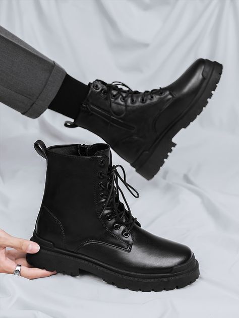 Leather Street Style, Boots Outfit Men, Black Boots Men, Combat Boots Men, Stile Preppy, Punk Shoes, Army Boots, Botas Chelsea, Ankle Boots Men