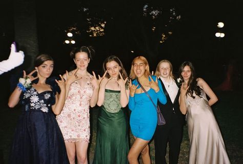 Prom Poses, Getting Old, Bridesmaid Dresses, Prom, Wedding Dress, Green