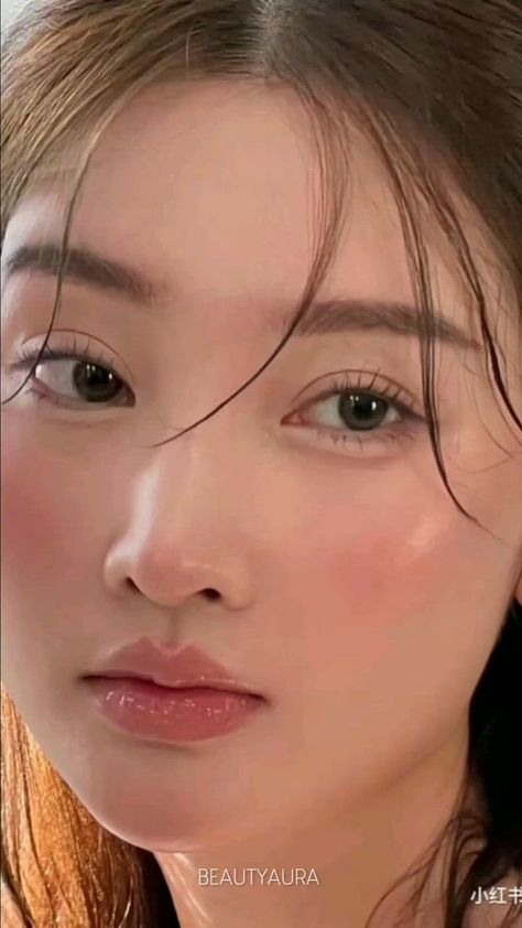 Flushed Makeup, Face Makeup Application, Foundation Match, Korean Makeup Brands, Straight Eyebrows, Straight Brows, Korean Makeup Tips, Korean Makeup Look, Lip Trends