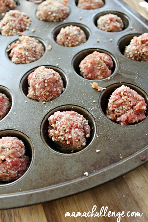 Spagetti And Meatball Recipe, Spaghetti Meatball Recipes, Oven Baked Meatballs, Mini Meatballs, Best Spaghetti, Meatball Bake, How To Make Meatballs, Italian Meatballs, Muffin Tin Recipes