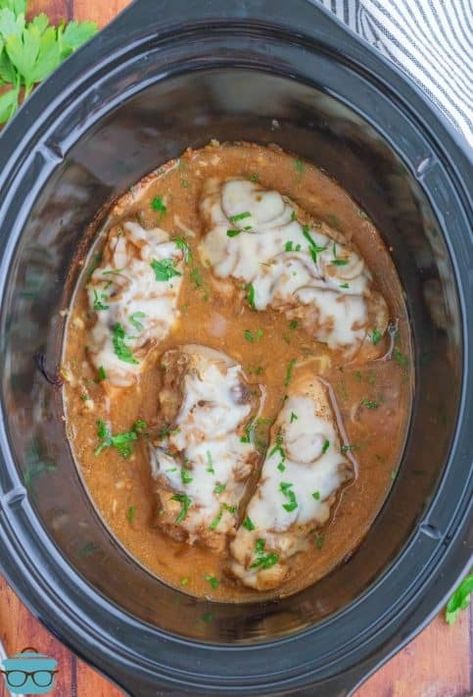 Crock Pot French Onion Chicken - The Country Cook Crock Pot French Onion Chicken, Crockpot French Onion Chicken, Crockpot French Onion Soup, Crock Pot Beef Tips, Crockpot Chicken Parmesan, Bacon Ranch Potatoes, French Onion Chicken, Country Cook, Onion Chicken