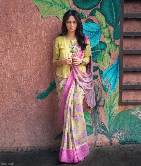 Sari With Blazer, Suit From Saree, Celebrity Saree, Saree Jacket, Saree Jacket Designs, Long Blouse Designs, Saree Jackets, Jacket Designs, Saree Draping Styles