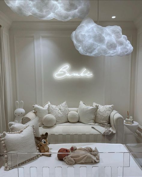 Glam Nursery Ideas, Baby Room Aesthetic, White Baby Room, Luxury Baby Nursery, Luxury Baby Room, Baby Nursery Ideas, Luxury Nursery, Elegant Nursery, Baby Nursery Inspiration