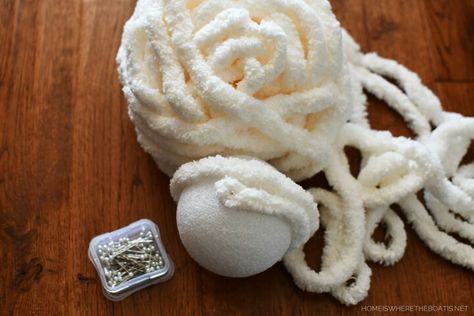 Diy Snowman Ornaments, Snowman Diy, Easy Winter Crafts, Whimsical Snowman, Faux Christmas Trees, Make A Snowman, Snow Much Fun, Winter Craft, Diy Snowman