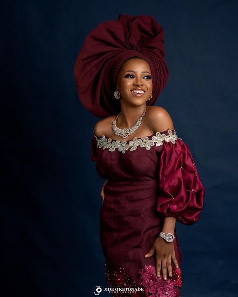 Burgundy Aso Oke, Wedding Dress Royal Blue, Wedding Dress Royal, Hausa Wedding, Yoruba Bride, Royal Blue Evening Dress, Prints Ideas, Igbo Wedding, Blue Evening Dress