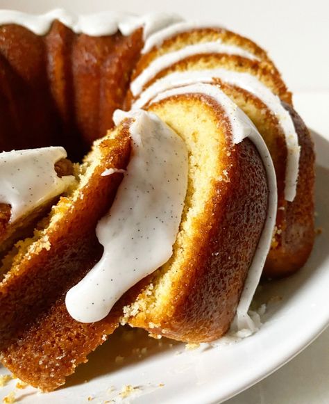 Vanilla Bean Bundt Cake – e2 bakes brooklyn Love Cake Recipe, Vanilla Bean Recipes, Everyday Cakes, Vanilla Bean Frosting, Bundt Recipes, Cardamom Cake, Vanilla Bean Cakes, Loaf Cake Recipes, Pumpkin Bundt Cake