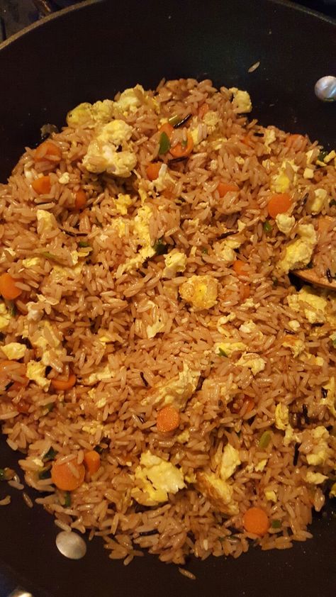 Chicken fried rice...yes I can cook Chinese Fried Rice Aesthetic, Chicken Fried Rice Aesthetic, Fried Rice Aesthetic, Rice Aesthetic, Food Motivation, Food Aesthetics, Southern Food, Chicken Fried Rice, Food Therapy