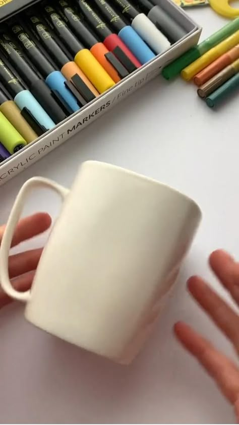 How To Paint Mugs With Acrylic, Decorate Mugs Diy, Tips For Painting Pottery, Diy Mugs Sharpie, Diy Mug Designs Sharpie, How To Paint A Mug, Mug Diy Painted, Sharpie Mug Ideas, Coffee Mug Painting Ideas Ceramics