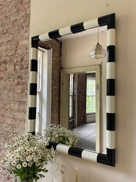 Mirror Frame, Mirror On The Wall, Interior Inspo, House Inspiration, First Home, House Inspo, New Room, Future House, Interior Inspiration